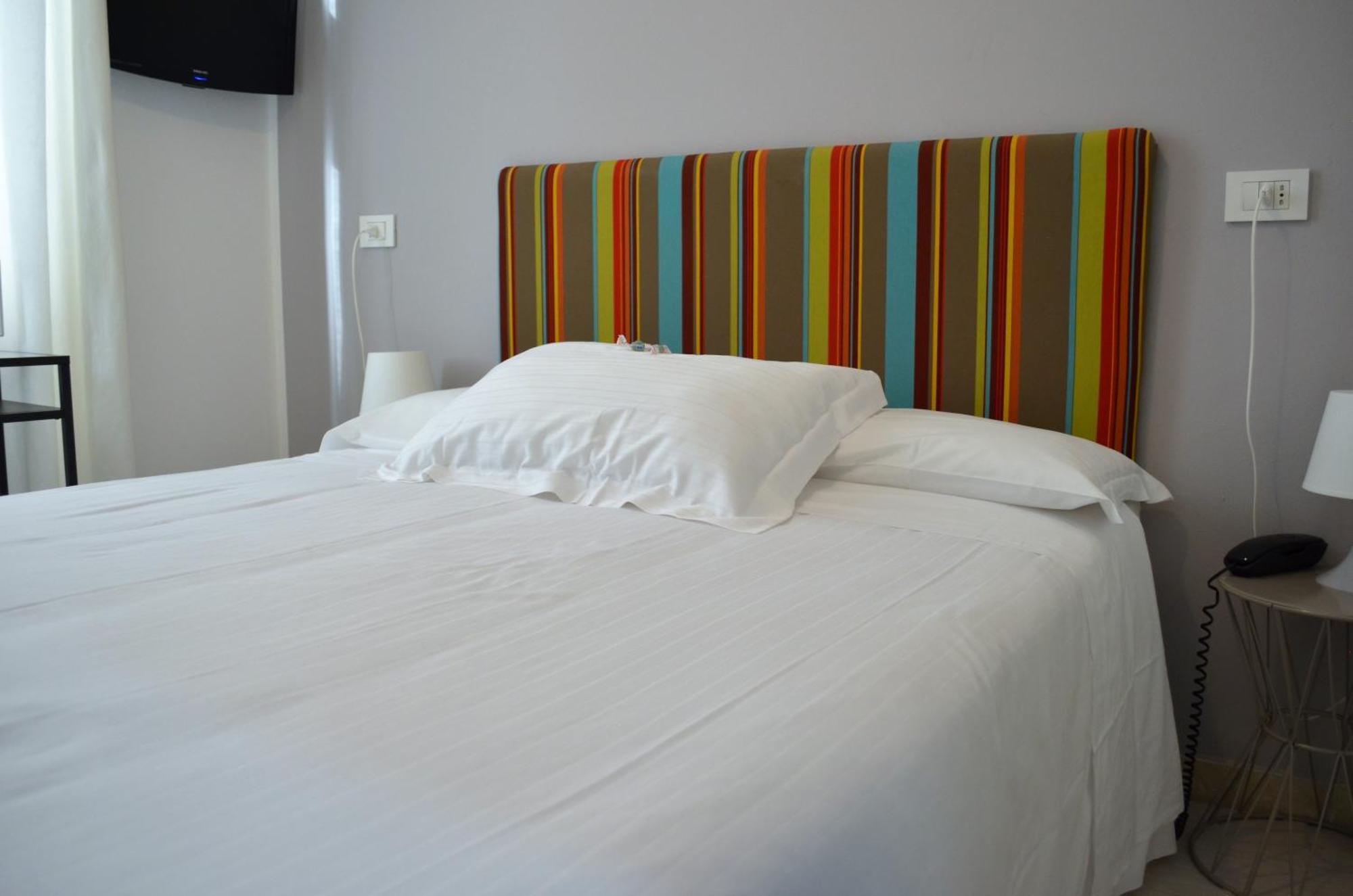 Hotel Spot Varazze Kamer foto