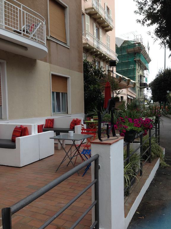 Hotel Spot Varazze Buitenkant foto