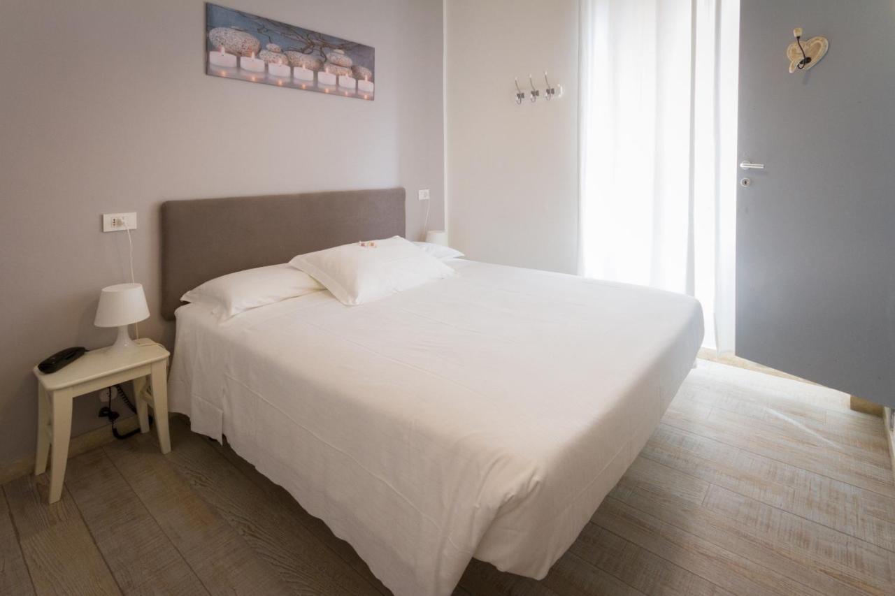 Hotel Spot Varazze Buitenkant foto